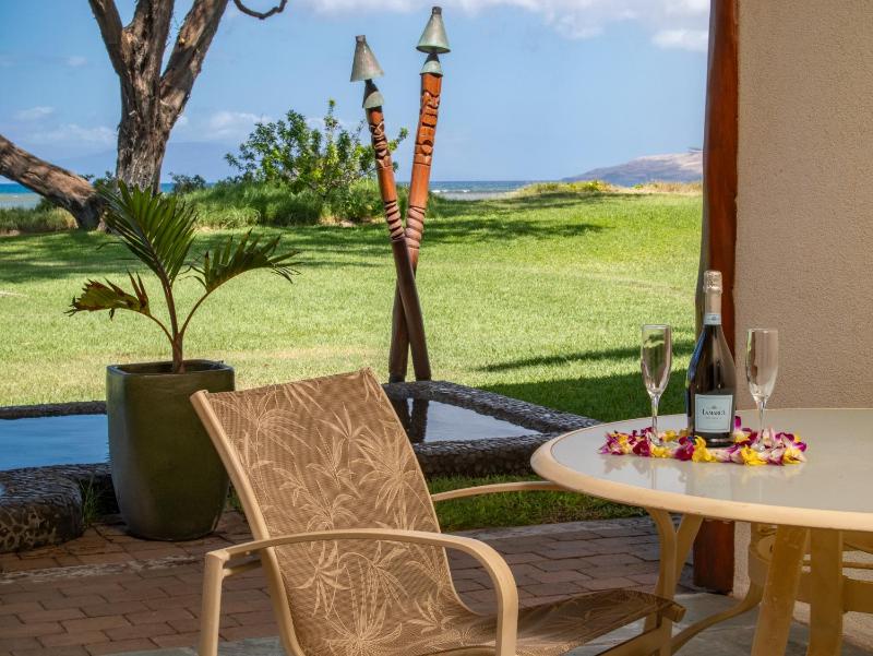 Aloha Aku Bamboo2 Suite - A Serene Retreat by the Shore - image 5