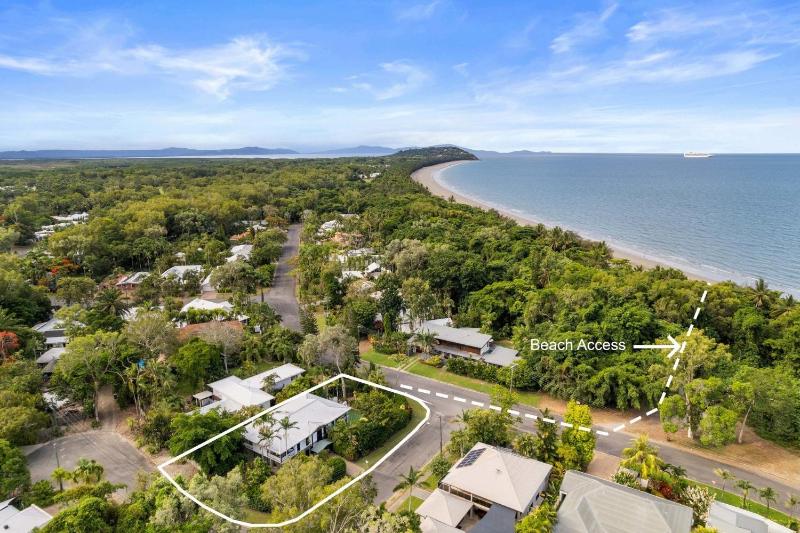 23 Solander Boulevard - Family Home by the Beach - image 1