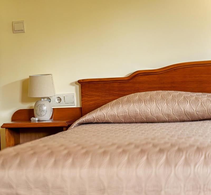 Deluxe Double Room image 2