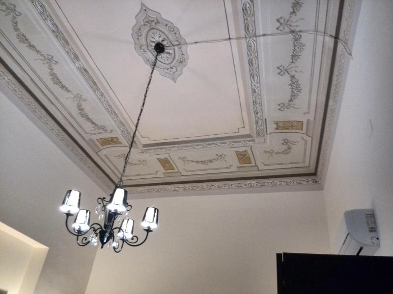 Classic Double Room with Balcony image 4