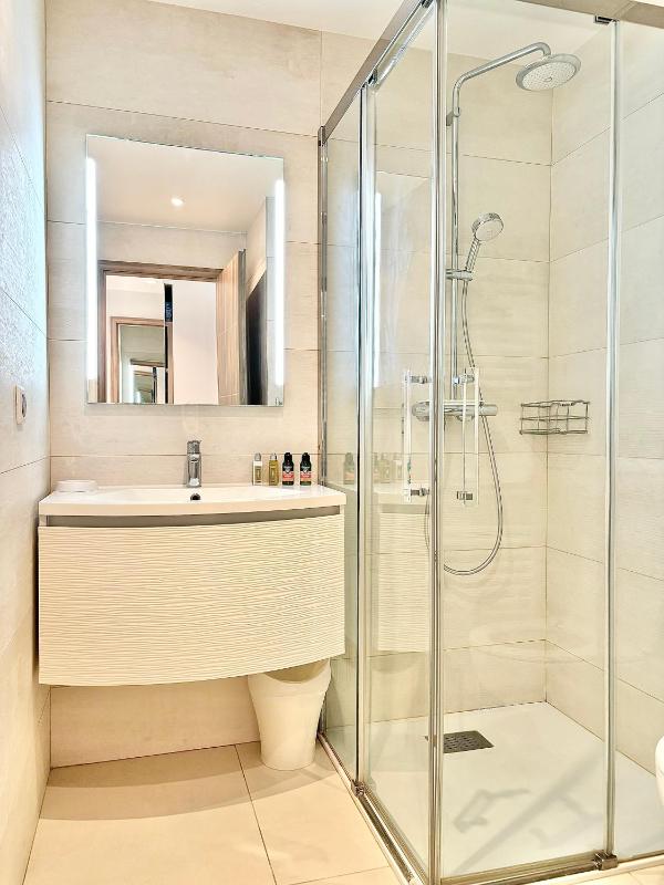 Cannes appartement 3 chambres - 8D - image 5