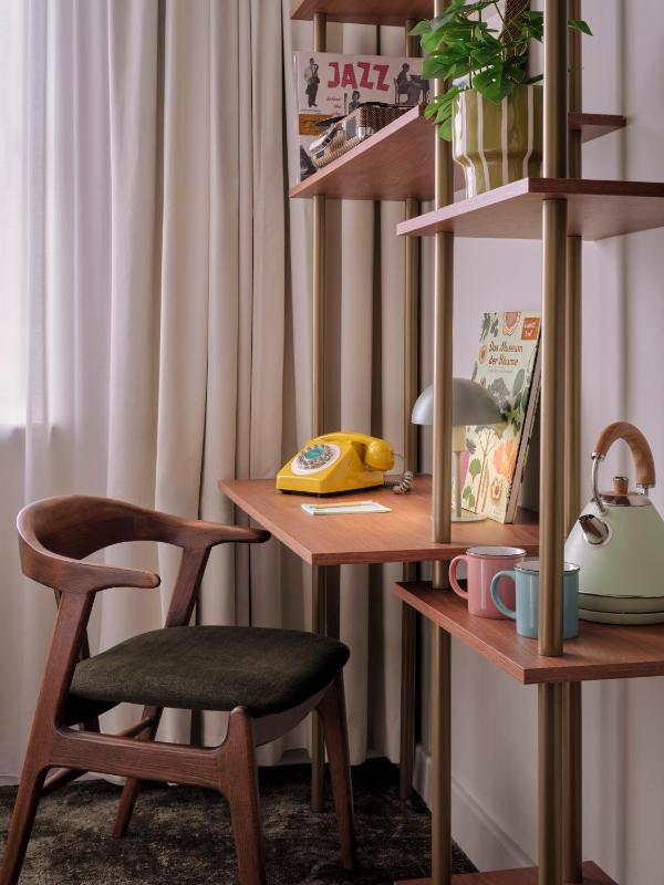 Cosy Room  image 4