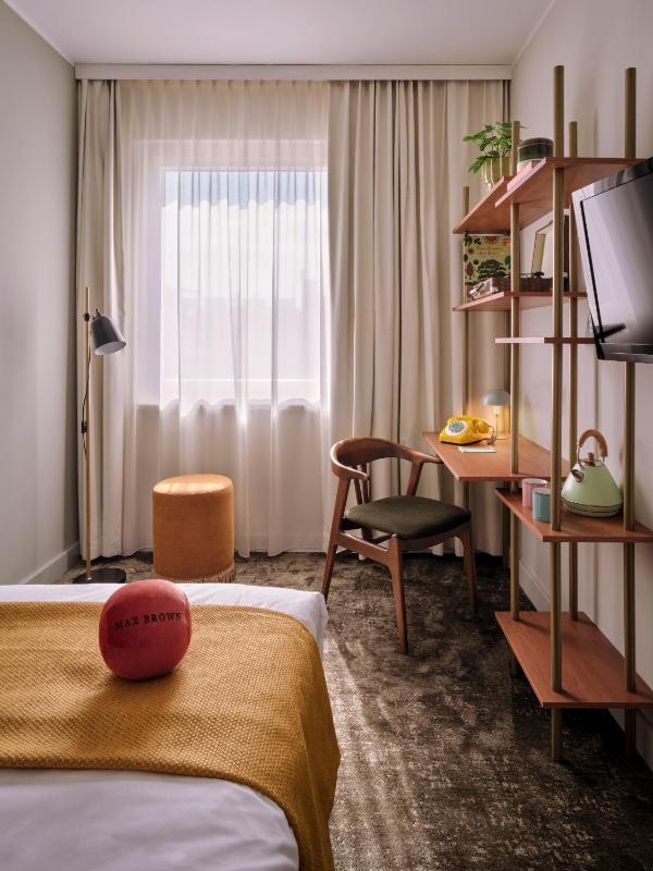 Cosy Room  image 3