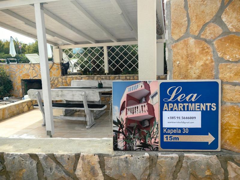 Apartments Lea with pool - image 10