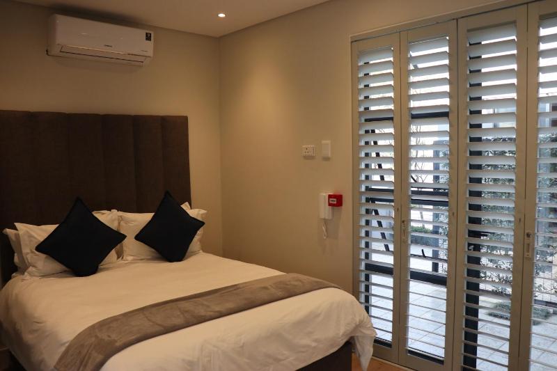 The Wantage Suites - image 3