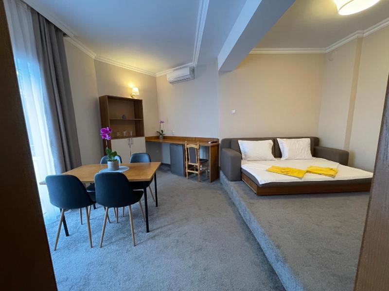 Alatoni Beach Hotel - image 34