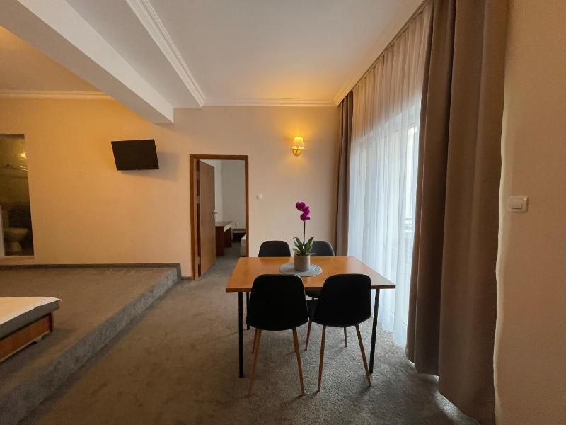 Alatoni Beach Hotel - image 21