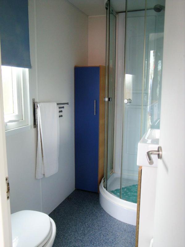 Mobile Home (2 Adults) image 2