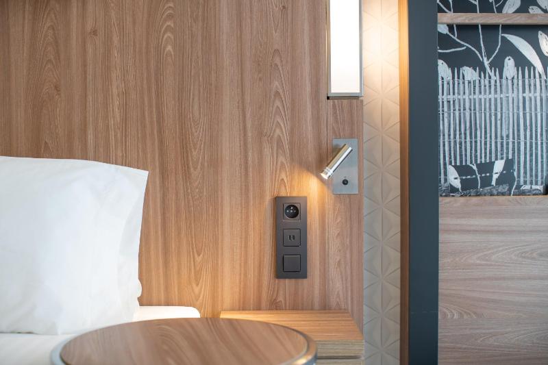 Deluxe Double Room  image 4