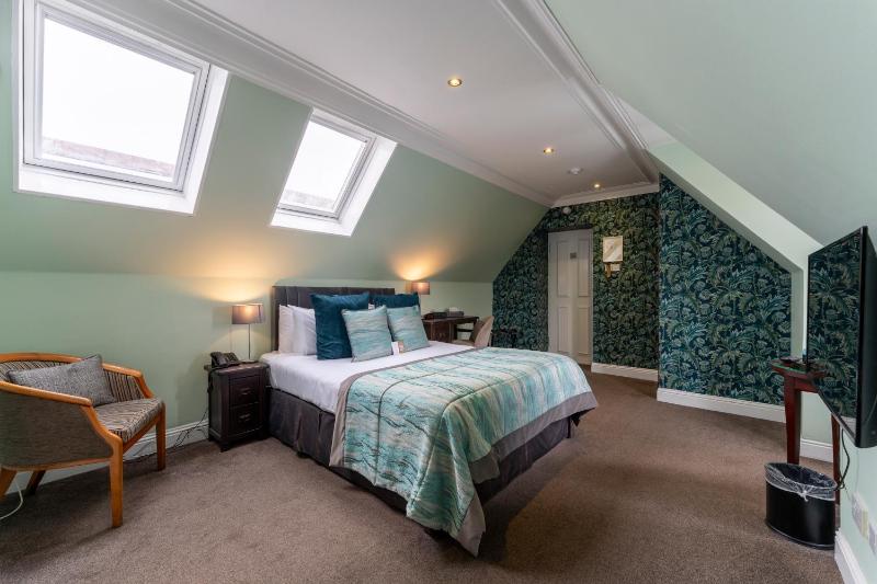 Executive Double or Twin Room (Castle, Courtyard or Garden Location) image 4