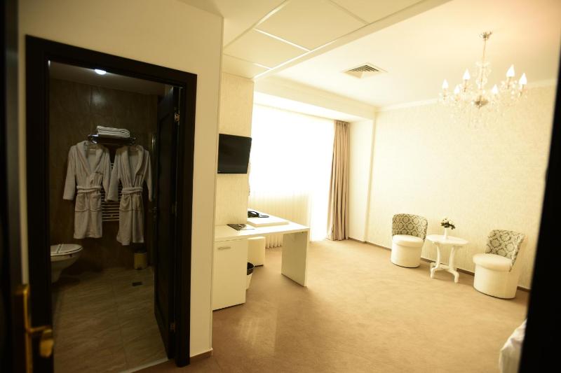La Rocca Boutique Hotel - image 4