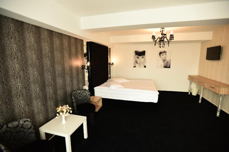 La Rocca Boutique Hotel - image 26