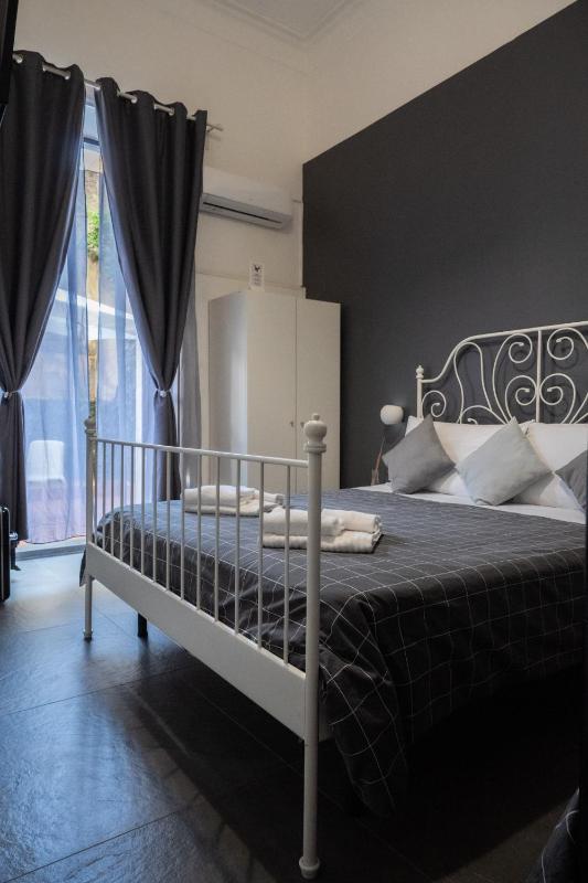 Double Room with Terrace image 1