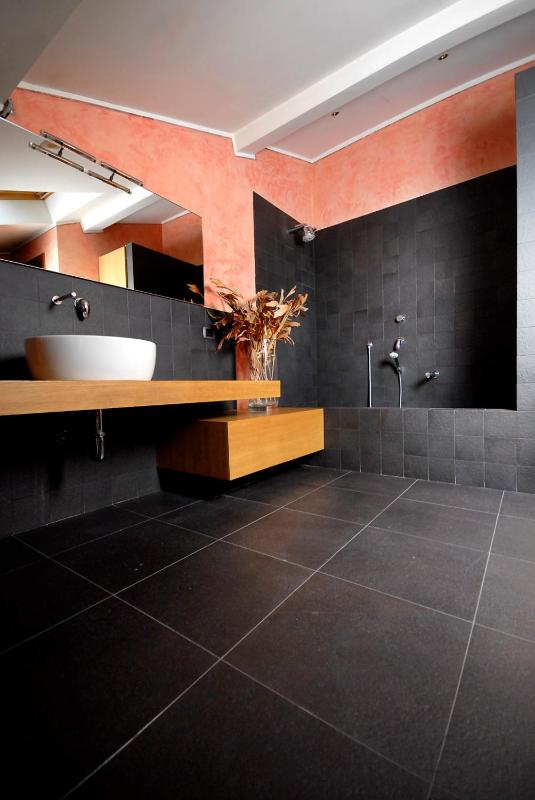 Suite image 2