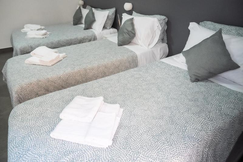 Quadruple Room with Private Bathroom image 4