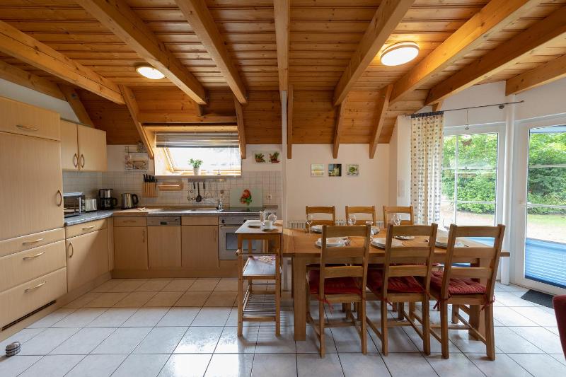 Ferienhaus Medemsand 08 - image 5