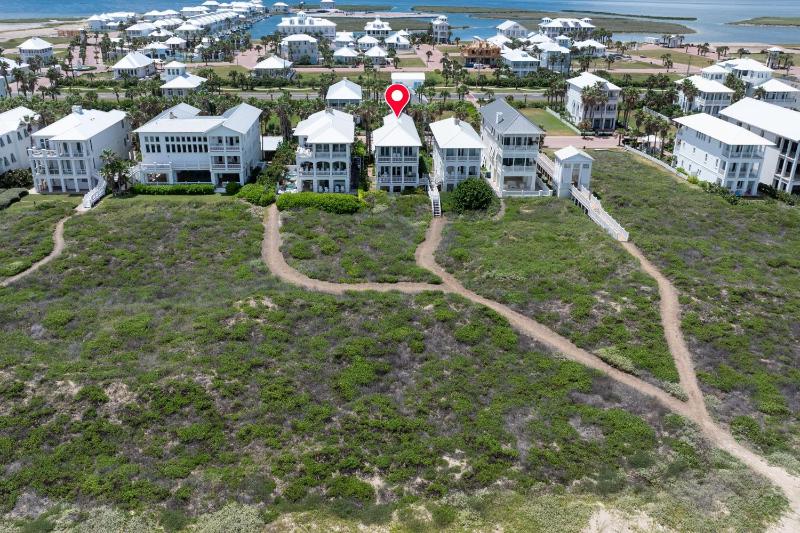 Breakers Home 8346 - image 12