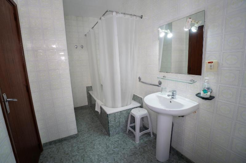 Double or Twin Room image 3