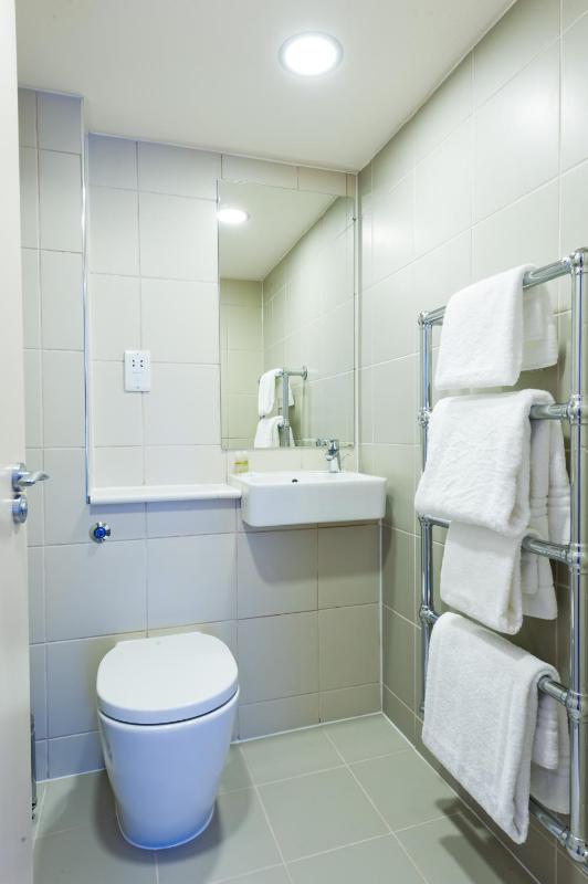 Small Single Room image 4