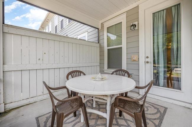 The Townes at Barefoot #5208 townhouse Images