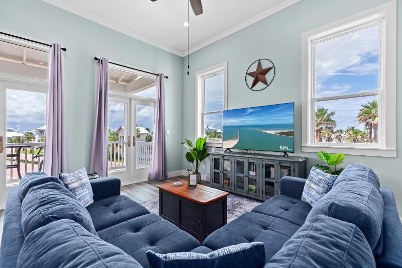 Seaside Rendezvous - Private home across from community park home - image 22