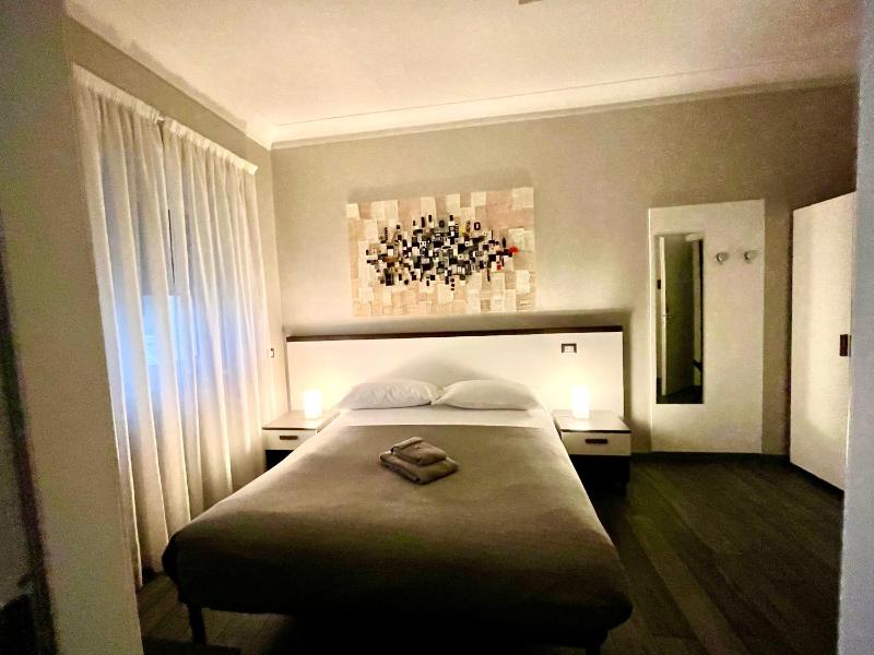 Triple Room with Private Bathroom image 1