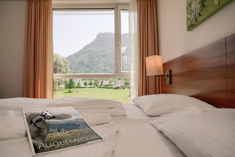 Double Room with Mountain View image 1