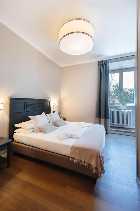 Economy Double Room image 3