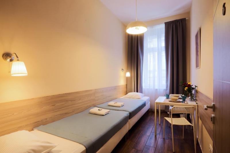 Twin Room with Shared Bathroom image 1