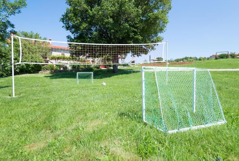 Casa Ivanovac with pool and large front yard - image 11