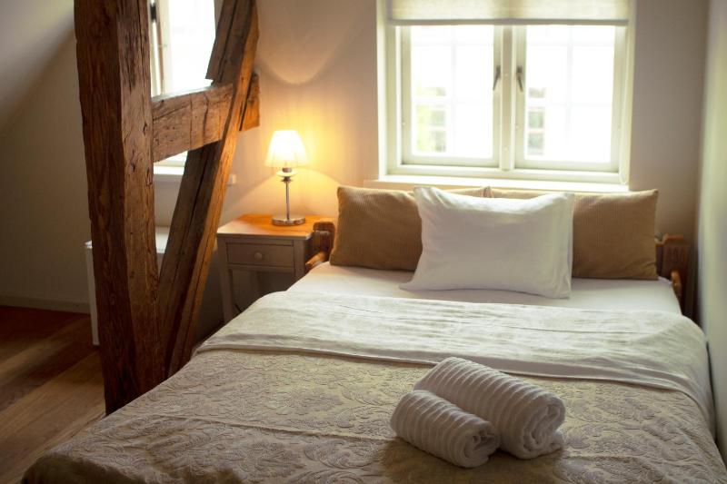 Single Room image 4
