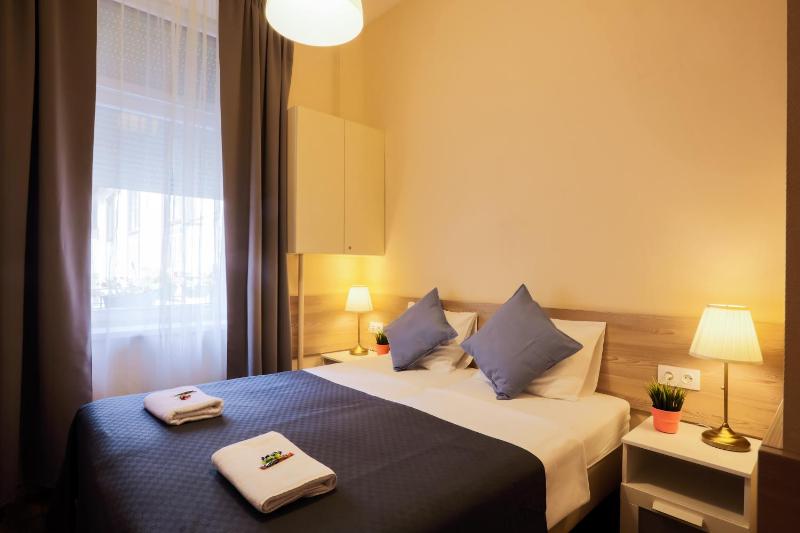 Double Room with Private Bathroom image 3