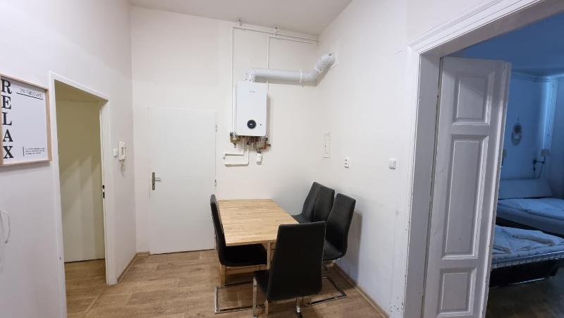 Apartment Krakovska 20 - image 3