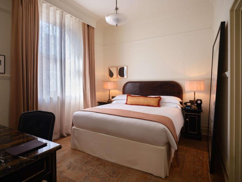Parlour Suite image 1