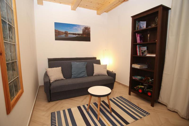 Three-Bedroom Townhouse image 3