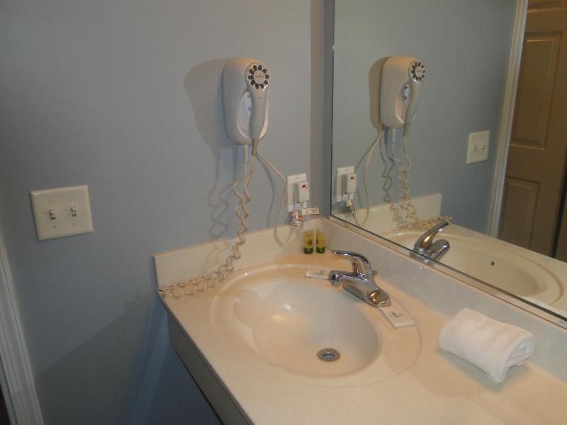 Standard Room image 2