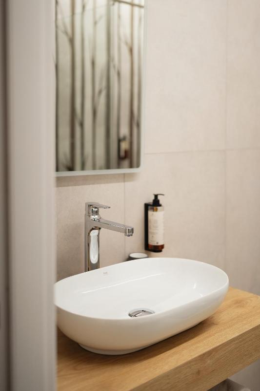 Superior Triple Room image 2