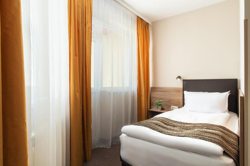 One-Bedroom Family Apartment image 3