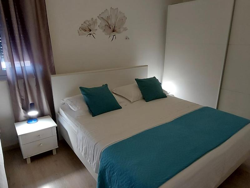 Apartment Mira - image 30