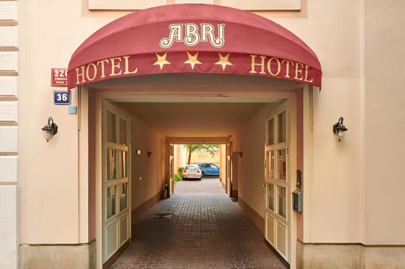 Apartments Abri - image 10