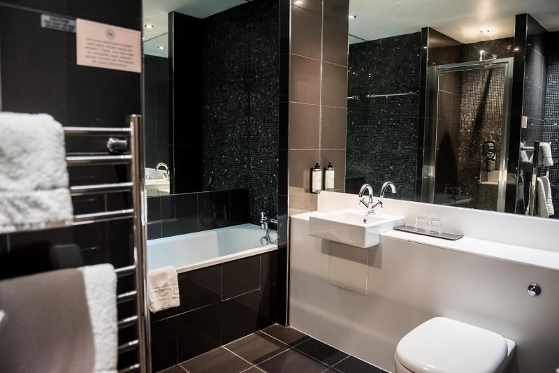Classic Triple Room image 3