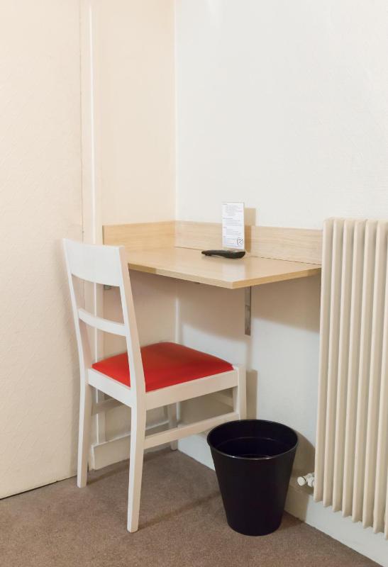 Standard Double Room image 4