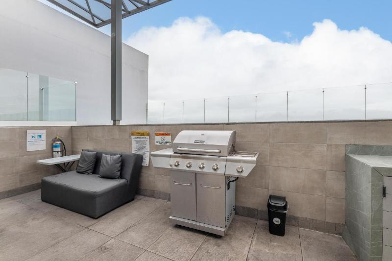 Vista Verde iFreses 2nd floor! AC TV and Pool - image 15