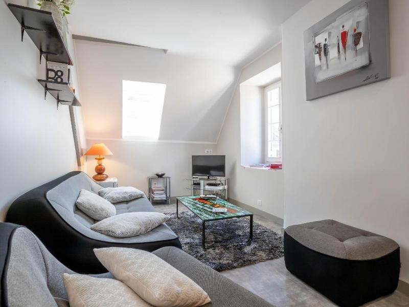 Two-Bedroom Apartment with Terrace image 1