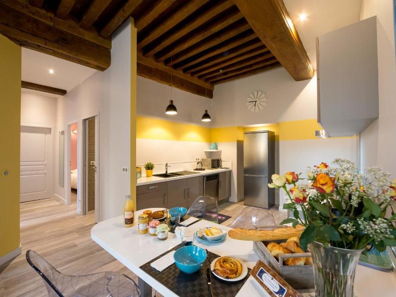 Two-Bedroom Apartment with City View image 4