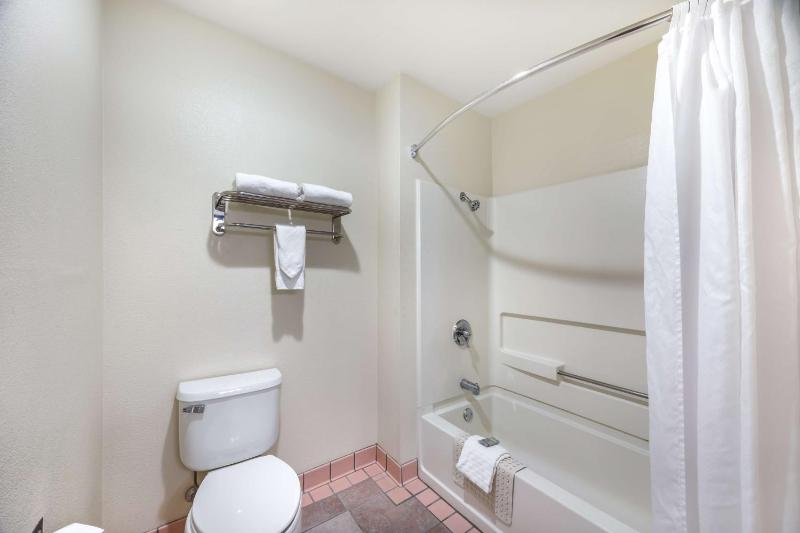 King Suite image 3
