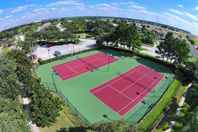 4 Bed in Windsor Palms Resort - Steps to Disney villa - image 47