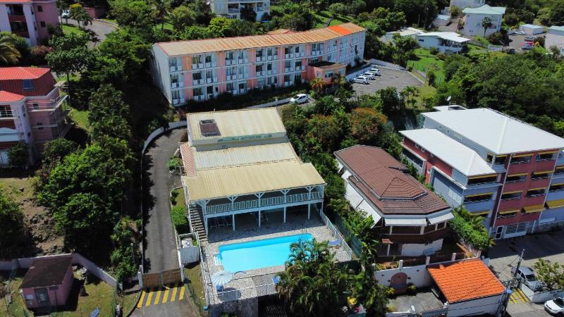 Lilibellule - Accès PMR et piscine - image 5