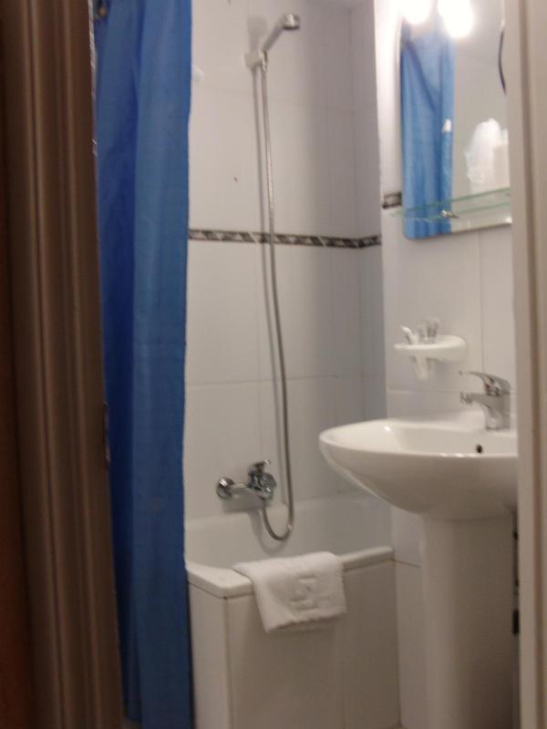 Double or Twin Room image 2