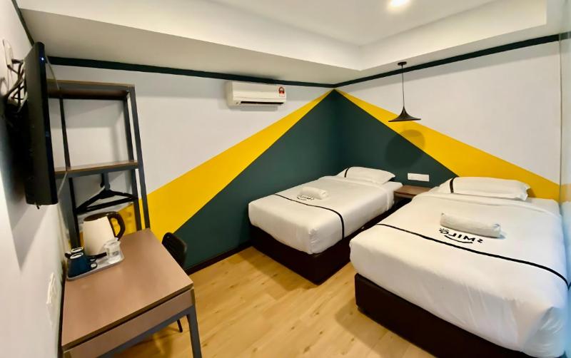 Twin Room image 1
